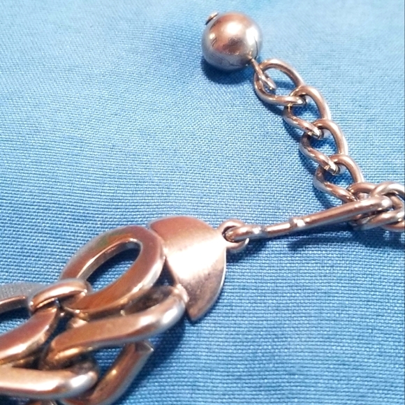 NECKLACE - Picture 2 of 4